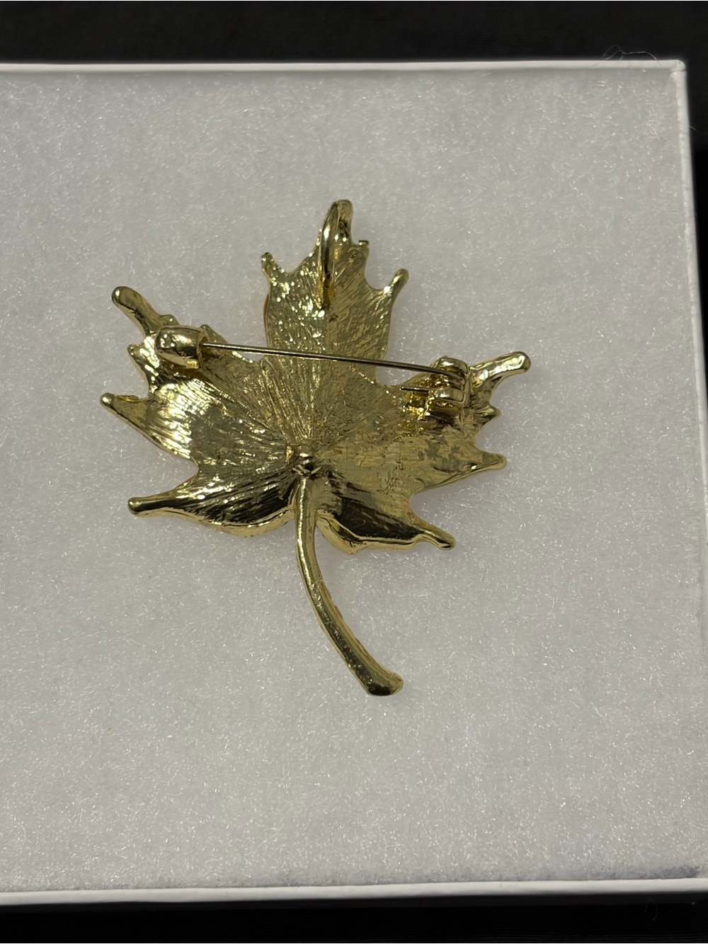 Golden Maple Leaf Brooch with Pearl Accent - Picture 4 of 6